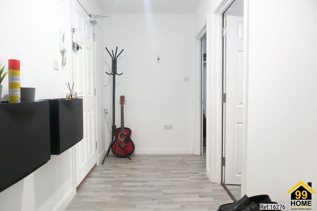 Flat 2, 1 Marlborough Road, Gillingham photo 3