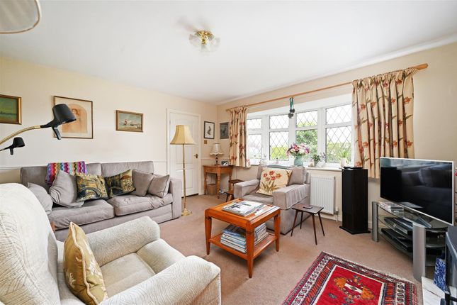 22, Wentworth Road, Dronfield photo 4