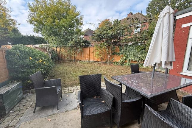 4 Hargreaves Avenue, Waltham Cross photo 4