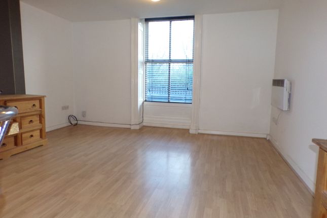110B, Burnley photo 4