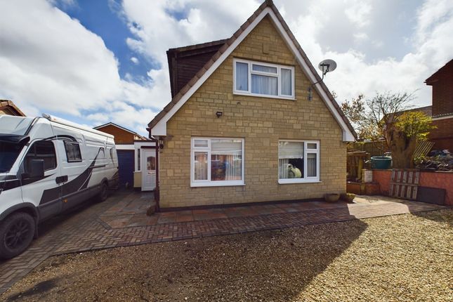 Thumbnail Detached house for sale in Valley Road, Worrall Hill