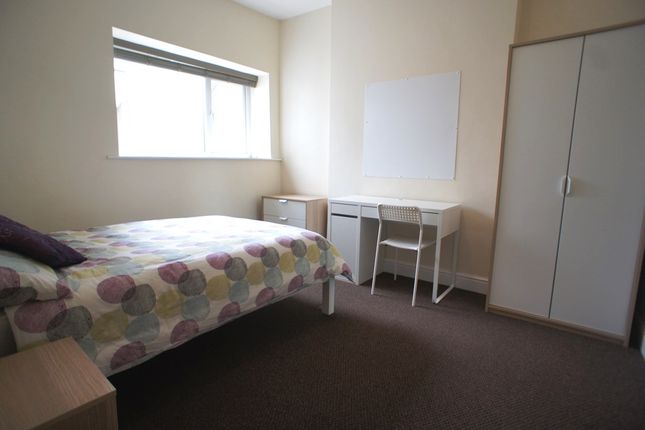 99, Cathays Terrace, Cardiff photo 4
