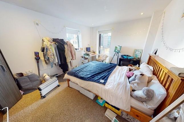 Bright And Cozy Double Bedroom Featuring A Comfort...