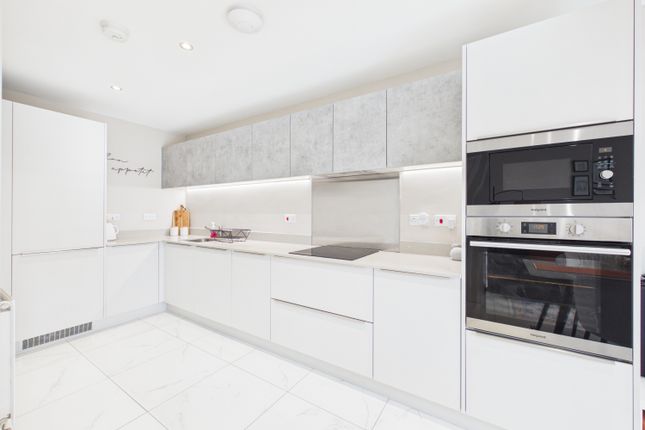 8, STAITHES ROAD, WAKEFIELD photo 3