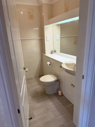 27, Church Lane, Lymington photo 4