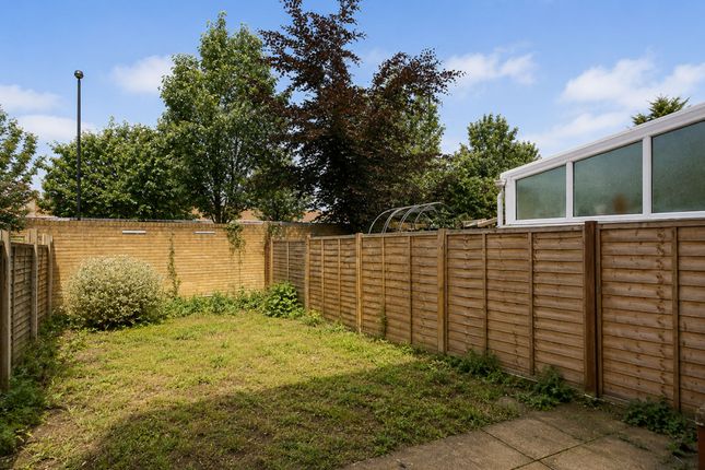 Keats cl - Dunton GA, Keats close, London photo 3