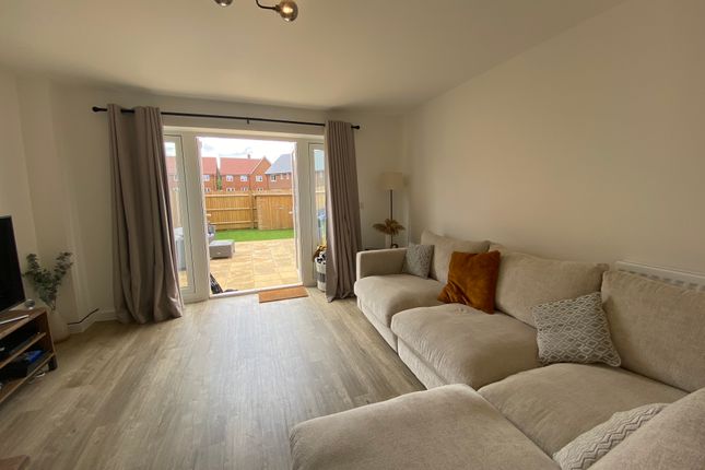 End terrace house for sale in Sired Way, Faygate, Horsham