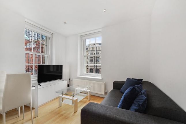 Flat to rent in East Road, London
