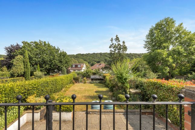 22, Abbeydale Park Crescent, Sheffield photo 4