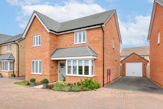 Thumbnail Detached house for sale in Beverley Gardens, Lower Stondon