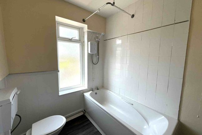 104a, Broxtowe Drive, Nottinghamshire photo 5
