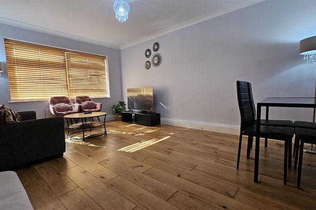 10, Grosvenor Avenue, Middlesex photo 2