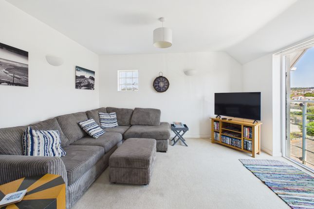 26, Hawkers Court, Bude photo 2