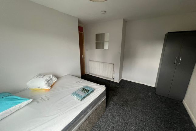37, Woodlands Way, Birmingham photo 3