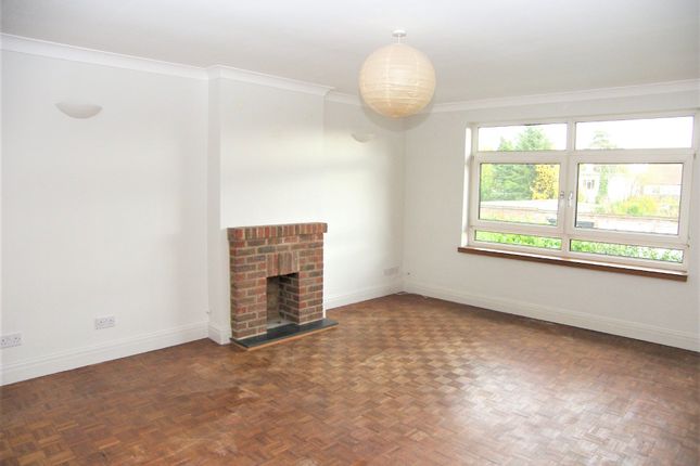 26, West End Court, Pinner photo 2