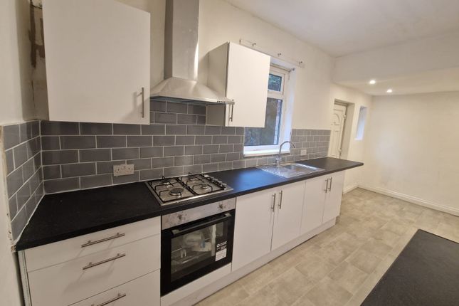 2-bed terraced on Fouracres Road, Newcastle upon Tyne, £800/mo