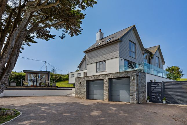 Garages And Office