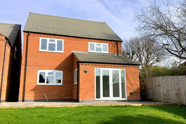 Thumbnail Detached house for sale in Burton Road, Midway