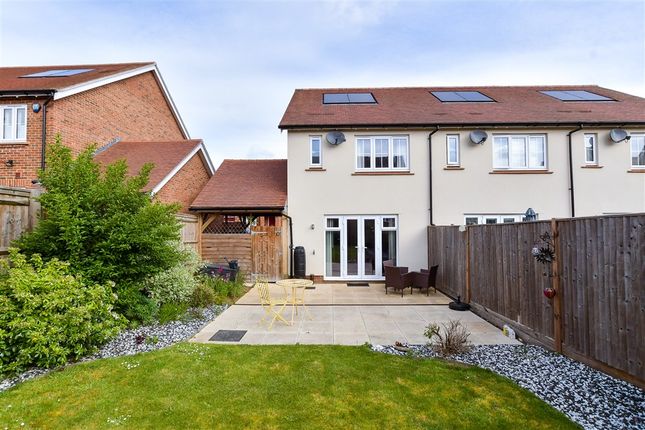 Pearwood Road Allington, Maidstone photo 2