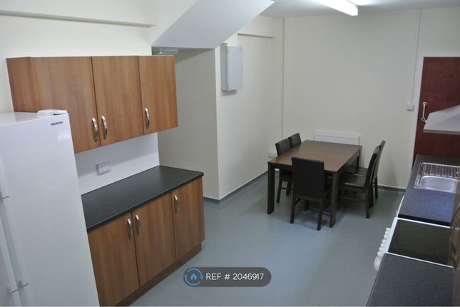 Room to rent in Wesley Suites, Stoke-On-Trent