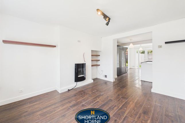 28, Deerdale Way, Coventry photo 2