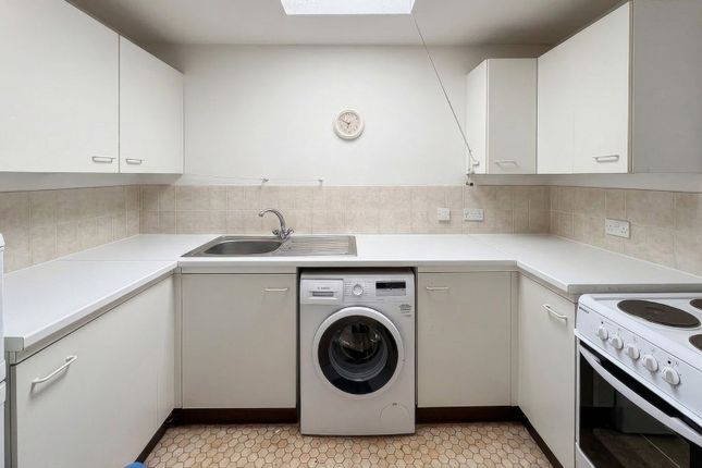 Flat 23, Chermont Court,, The Street, Littlehampton photo 4