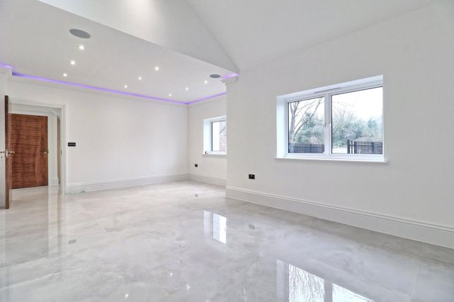 3 Tymless Terrace, Emerson Park photo 4