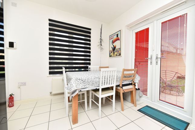 7 Goldcrest Road, St. Ives photo 4