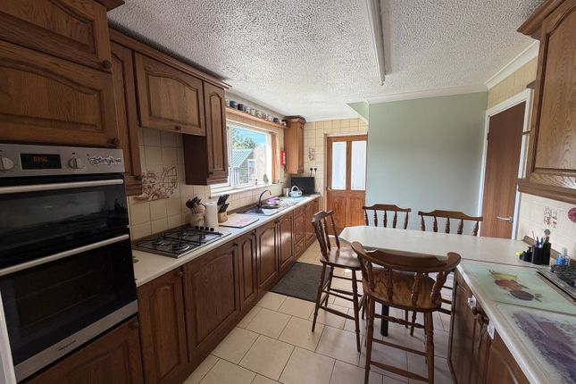 Glasfryn, Llansawel, Llandeilo photo 3
