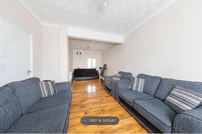 Colegrave Road, London photo 2