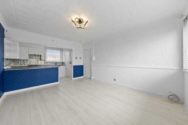 0/1, 35 Netherhouse Place, Glasgow photo 5