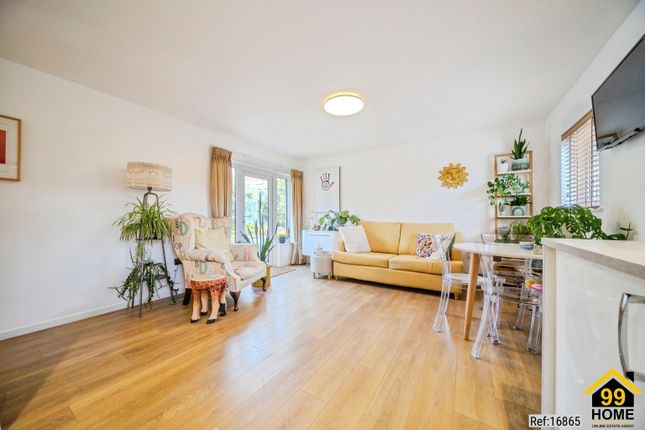 31, Epsom Grove, Milton Keynes photo 4