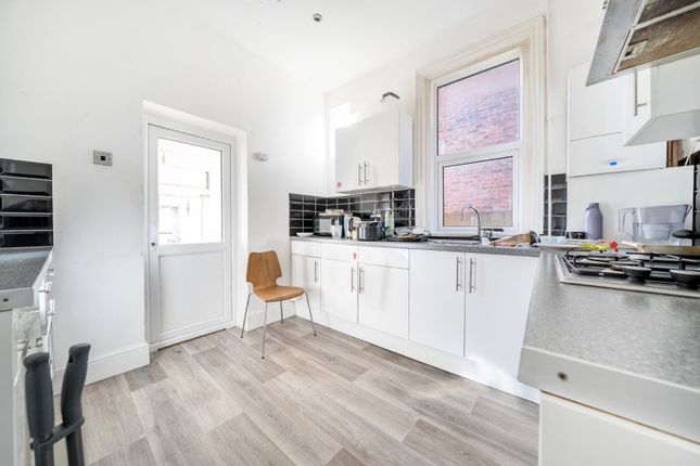 66, Francis Avenue, Southsea photo 3
