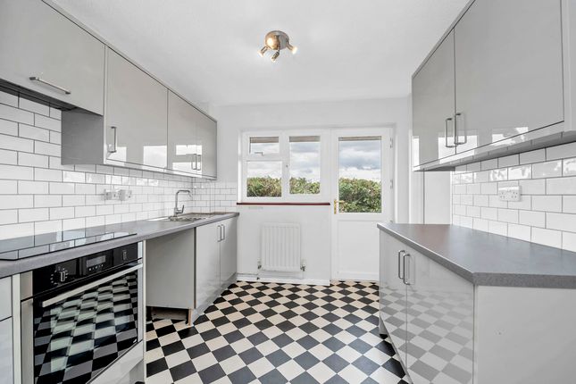 18, Broad Meadow, Bury St. Edmunds photo 4