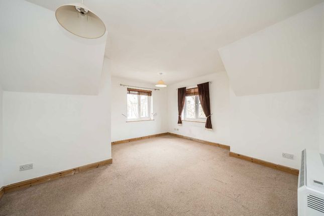 Flat 14, Cranleigh Court, 2A, Marksbury Avenue, Kew photo 2