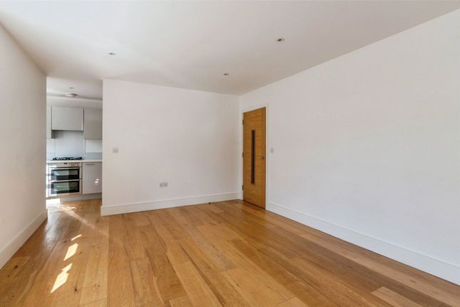 9 Campbell Court,, The Galleries, Brentwood photo 4