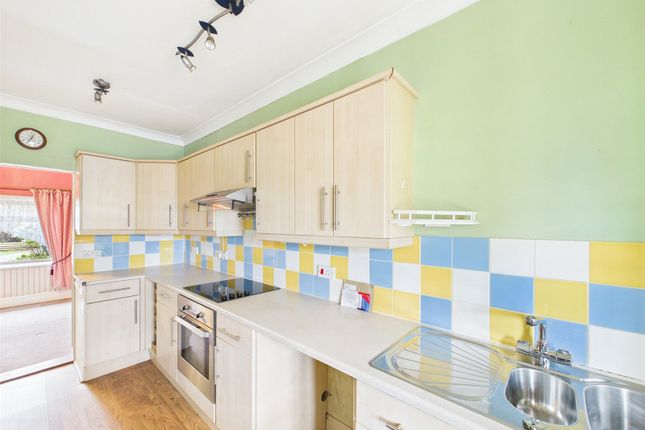 17, Foresters Road, Devon photo 3