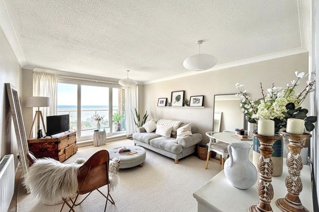 18 Wallington Towers, Sutton Place, Bexhill-on-Sea photo 2