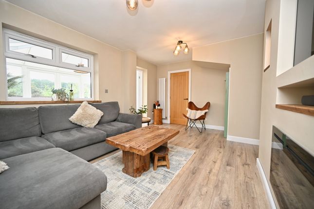 16, Bloomingdale Court, Barnsley photo 4