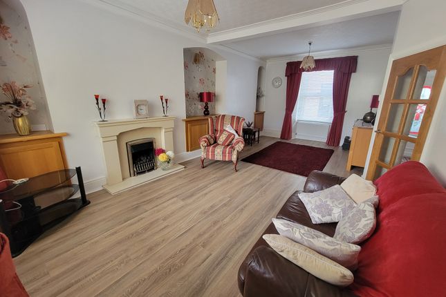 7, Amos Street, Llanelli photo 4