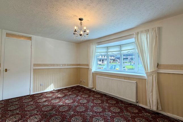7 Caskie Drive, Glasgow photo 3