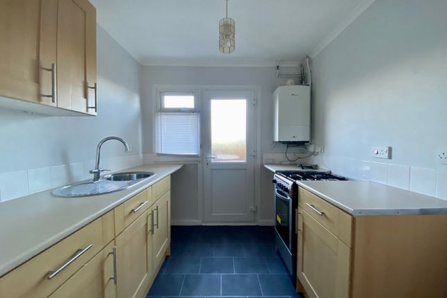 16, Corona Drive, Hull photo 4