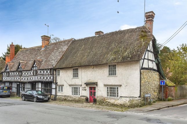 3-bed house on The Old Post Office, 9, High Street, Devizes, £200,000