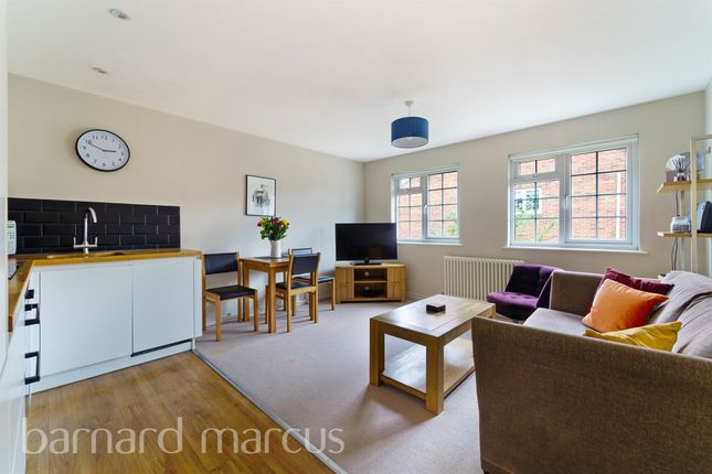 Thumbnail Flat for sale in St. Peter's Close, London