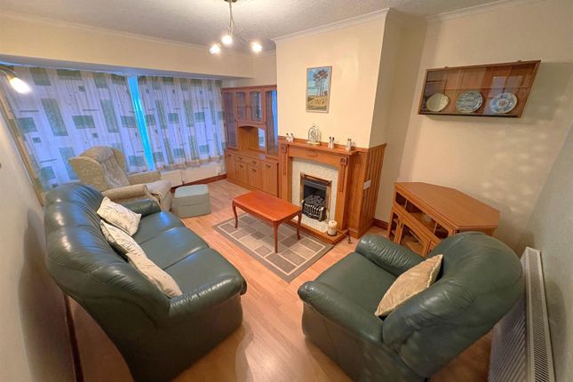 15, Blenheim Road, Swindon photo 2