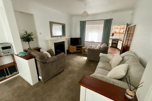77, Lakefield Road, Llanelli photo 2