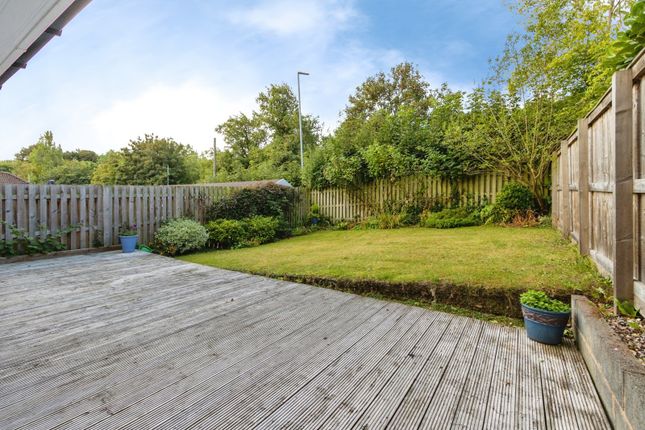 11, Sherwood Drive, West Yorkshire photo 4