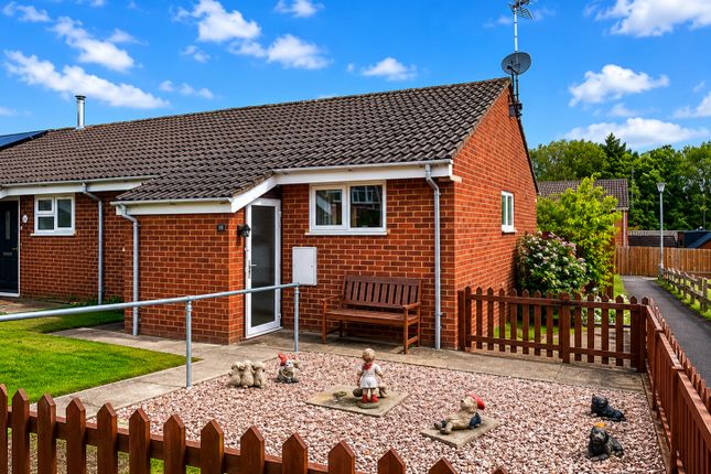 2-bed house on 15, Meadow Gardens, Buckingham, £280,000