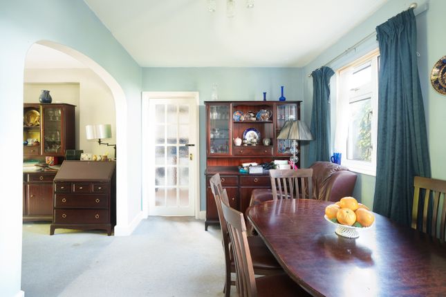 39, High Street, Somerset photo 4