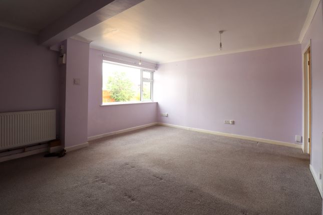 1, Burden Close, Swindon photo 2